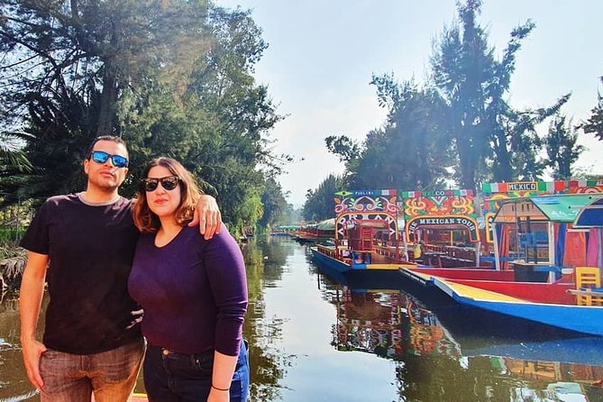Xochimilco Barco Fiesta Tentacion 18+ with Open Bar and Tacos - What happens during the two-hour ride