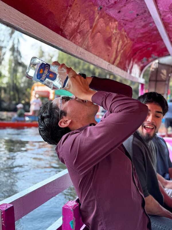 Xochimilco: Tequila tasting (unlimited) and cultural party on a boat - The final 10 minutes: free time and a quick finish