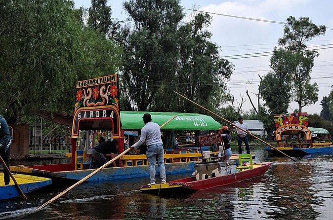 Xochimilco without Traps for Tourists BS"D - Timing, group size, and physical demands
